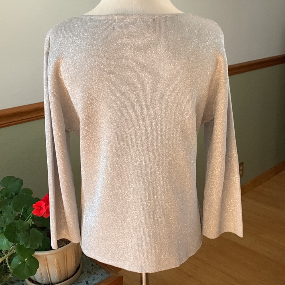 Joseph A. Silver metallic stretch 3/4 sleeve top Large - Picture 6 of 8